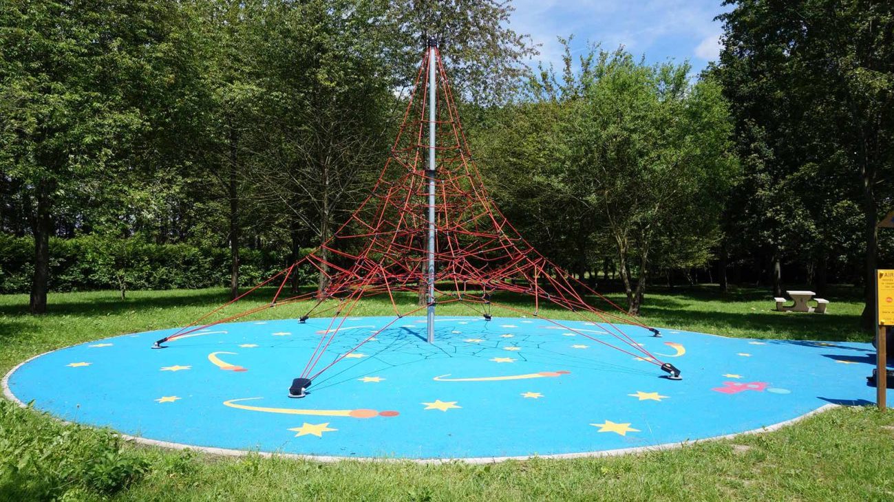 Aire de jeux thématique ciel étoilé à Gretz-Armainvilliers - Mare Pinçon