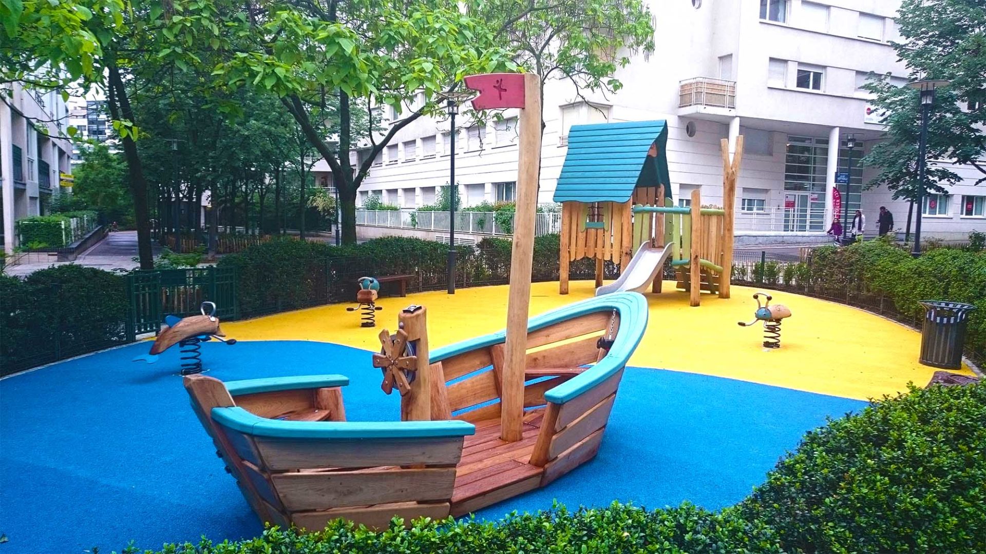 Aire de jeux thématique bord de mer à Courbevoie - Square Raphaël