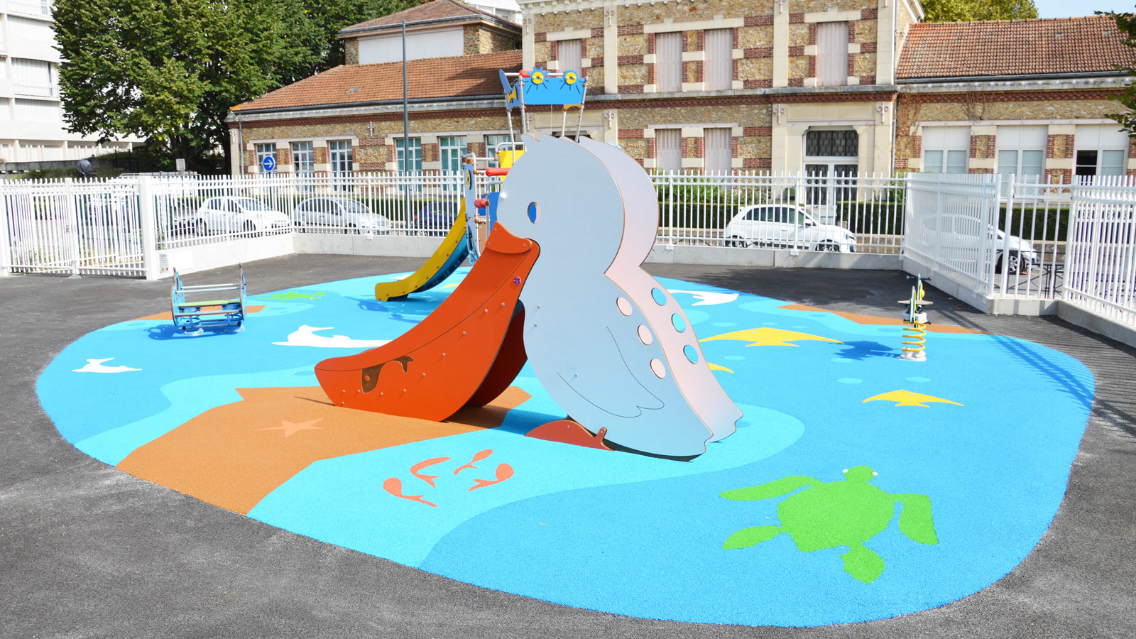 Aire de jeux thématique vingt mille lieues sous les mers à Chelles - Ecole Jules Verne