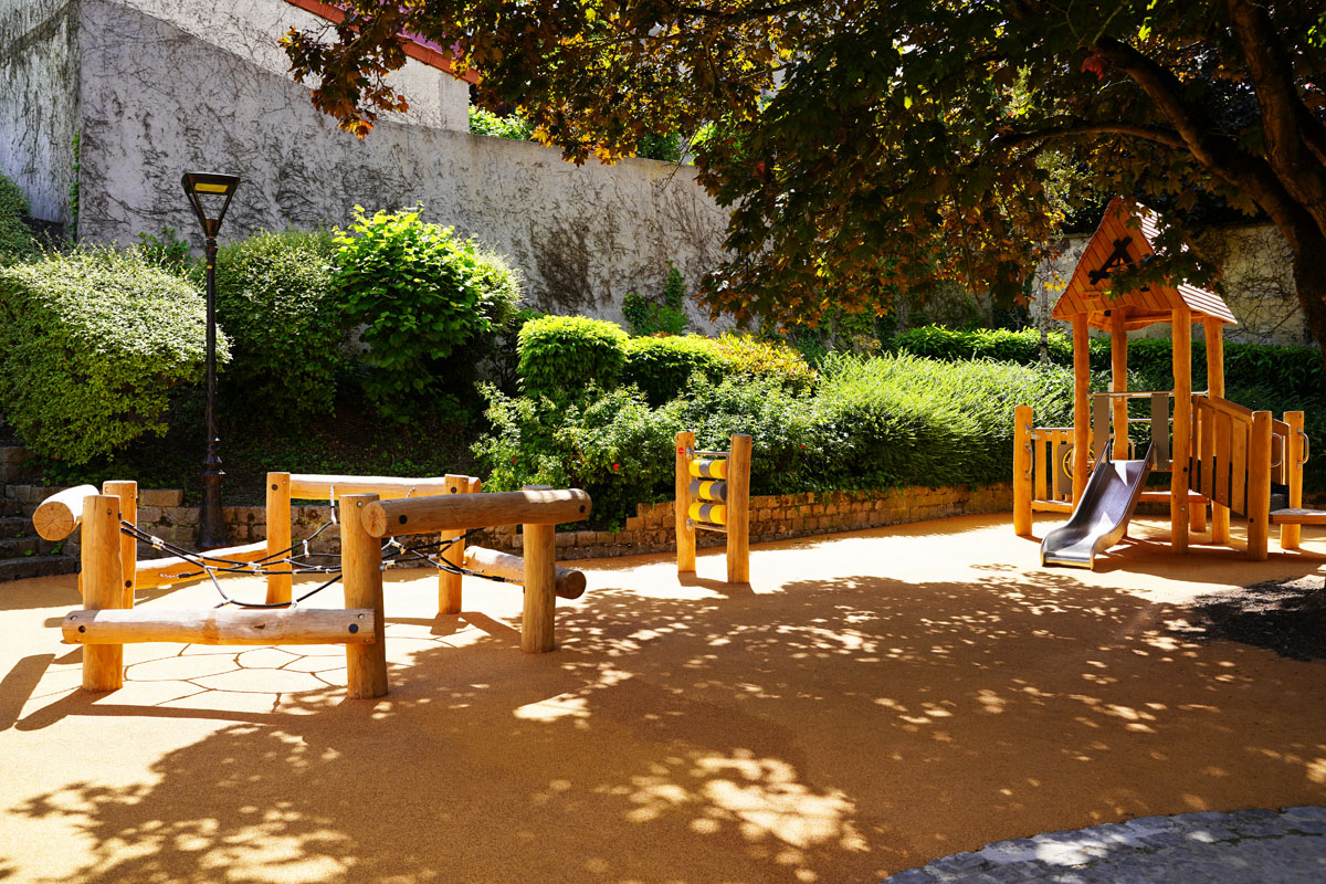 BRY-SUR-MARNE -- Square du lavoir